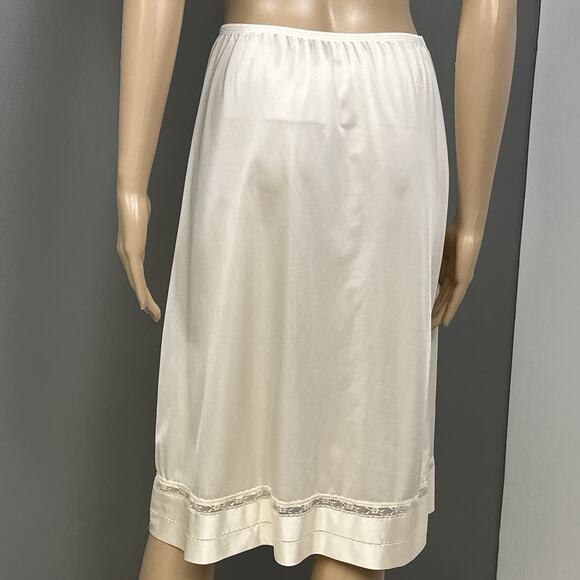 Vintage Lorraine Half Slip Skirt Size Tall Medium Ivory Trim A Length USA Made - Picture 3 of 6